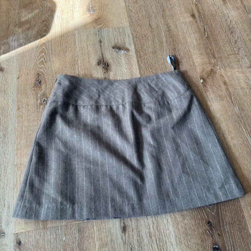Ted Baker Gray Pleated with Pink Striped mini skirt‎ Size 2